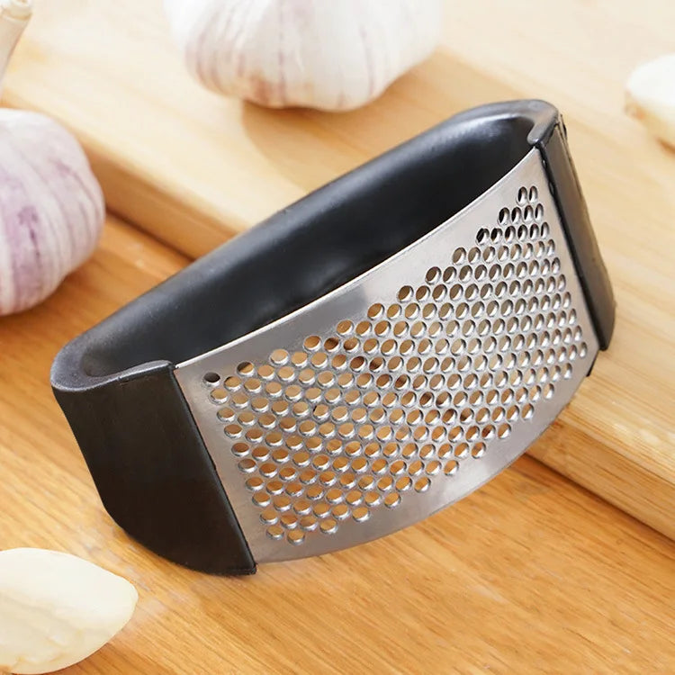 Stainless Steel Garlic Press & Crusher — Easy Squeeze | UK Stock